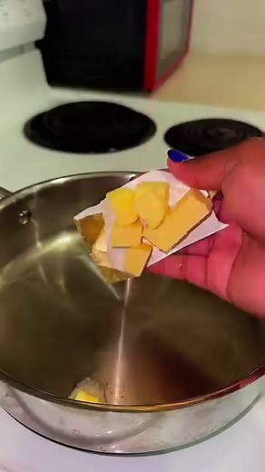 2M views · 37K reactions | Baked Macaroni Cheese I don’t need the egg warriors coming for me in the comments I know how to cook both with and without eggs but I prefer the cheese sauce  it’s always gooey and cheesy I hope you guys enjoy my recipe  1 box of elbow noodles (I boil mine in chicken stock) 8oz Gouda cheese 8oz mild cheddar cheese 8oz medium cheddar 16oz heavy whipping cream 1 tbsp salt, pepper, and onion powder #macaroni | Jas Robertson | Facebook