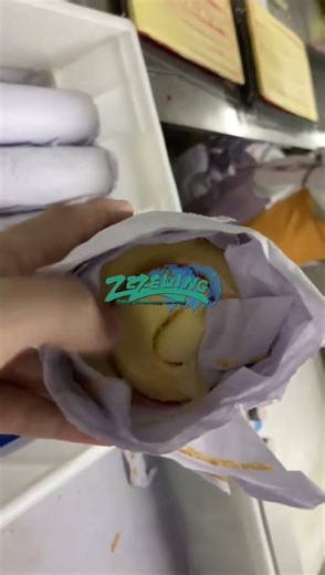 Automatic swiss roll cake rolling machine