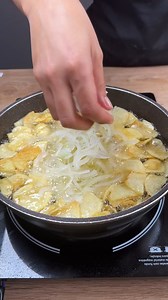 Tu as des pommes de terre et des oignons à la maison Fais ça maintenant et dis-moi ce que tu en penses ! | Delice de Recette