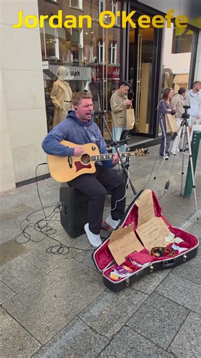 🌟 Jordan O’Keefe Shares His Heart with “Three Hearts” — Stunning Busking Moment on Grafton Street!