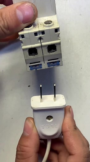 Electrician Wire#electrician #wire #cable #connection #line #troubleshoot #diy #skill #house #home #fyp #fypage #tools #repair #work #student #teacher #techtok #faulty #check #commercialelectrician #slab #howto #switch #outlet #socket #handyman #electricity #tiktok #fup #fupシ #fyp