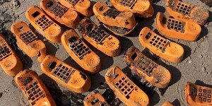 We Finally Know Why Novelty 1980s Garfield Phones Have Been Washing Up on a Beach in France