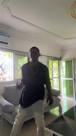 Mr.Stephane 🕊️📿🔋💰 (@s.t.e.p.h.a.n.e0)’s videos with son original - ste_milano.13