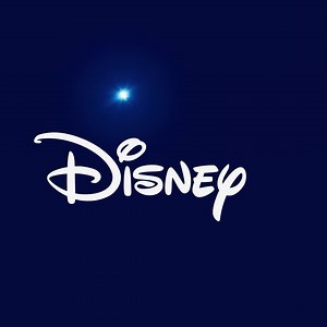 40 reactions | Retrouvez vos comédies préférées et plein de nouveautés en streaming ce mois-ci sur Disney+. | Disney+ | Facebook