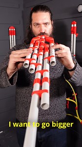 DIY Building of the day, the Giant Quintuple Modular Flute! Parts List : 3 x 25mm Drone Head, 2 x 25mm Sleeve, 2 x 25mm Lead Head, 2 x 25mm off-set Y connector, 2 x 25mm S Sleeve, 25mm Triple Mouthpiece, 7 x 25mm Double Ring All those parts are available on the DIY section of www.instrumentsbybras.com, physical version or STL file to print it yourself, link in bio! | Nicolas Bras