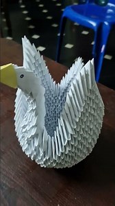 3D origami swan