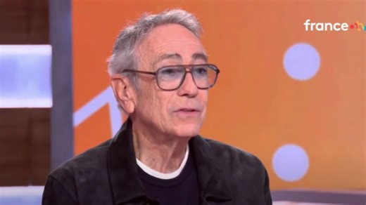 Après sa rupture avec Lio, Alain Chamfort est-il toujours en contact avec la chanteuse ? Il met les choses au clair - Télé 2 Semaines