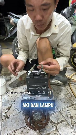 How to check spark plugs using a battery #tipsandtricks #modification #automotive #tricks #worksh...