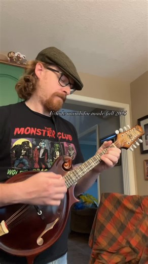 37 reactions · 10 comments | #mandolin #mandolincafe #mandolinmondays #customguitar #americana #folk #bluegrassmusic #luthier #jazz | Quinton McDannald | Facebook