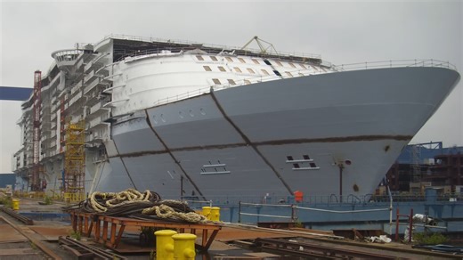 How a simple shape keeps ships from breaking apart