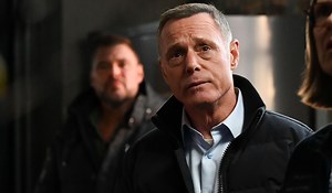 Jason Beghe’s Voice Was Permanently Changed After a Near-Death Experience Damaged His Vocal Cords