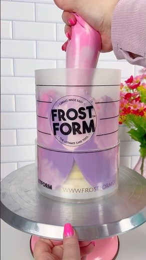 American Buttercream + Frost Form = The Perfect Marbled Cake!😍Recipe & Tutorial on frostform.com