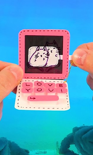 DIY mini Computer ~ Gift Idea | DIY by Pipe-Cleaner-Crafts B