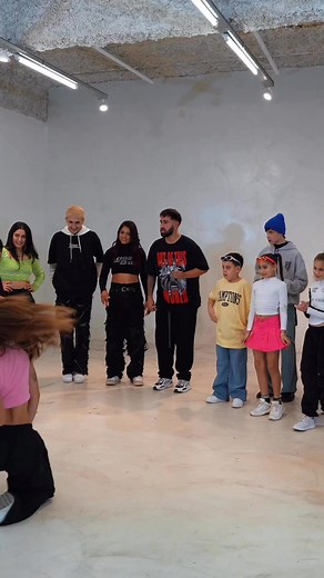 14M views · 386K reactions | tenían que improvisar una canción al azar que no conocían  | Emir Abdul Gani | Facebook