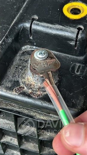 Never suffer again when connecting the battery cable #battery #car #diy #tips