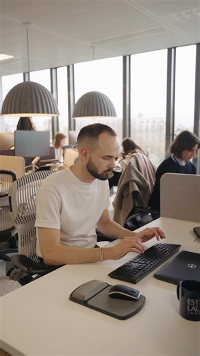 You have 5 missed calls from your skin. 📞 Pick. Up. It’s literally begging you to take care of it. Max LS features our Oligopeptide Complex 5% Niacinamide Resveratrol complex to support collagen production, speed recovery, and fight visible signs of aging. | LAB SERIES