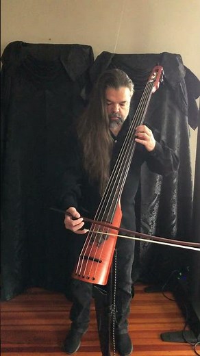 Electric upright bass solo