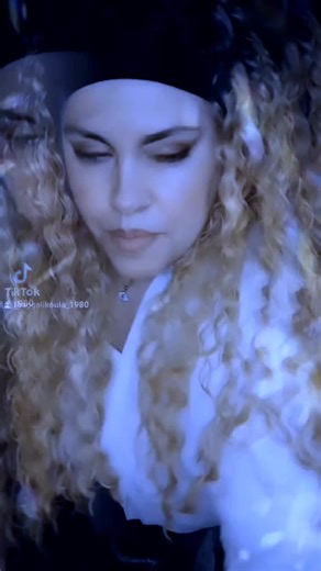 Βίντεο χρήστη ⛄❄️Αγγελικη❄️⛄ (@aggelikoula_1980) με μουσική πρωτότυπος ήχος - ⛄❄️Αγγελικη❄️⛄