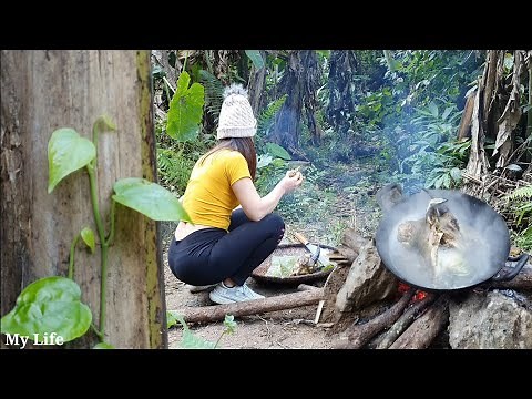 How To Cook Goat Head - Cooking In Forest, Eating Delicious In Jungle #35