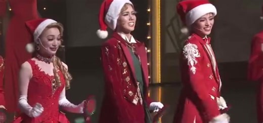 #雪組 #宝塚 #彩風咲奈 #朝美絢 #和希そら #夢白あや #xmas #メリークリスマス #おすすめ #frozenholiday