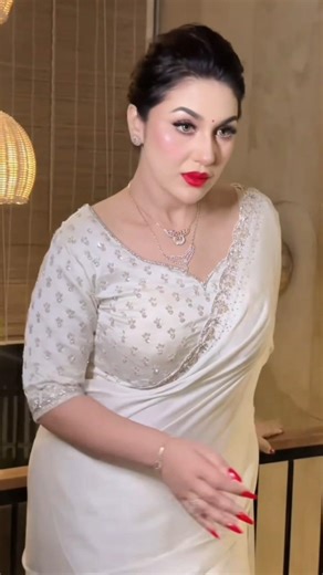 তোমার পিন্দনের ওই শাড়িতে ঝিলমিল ঝিলমিল করতাছে#shakib khan#babli#viral video#shorts#training#song