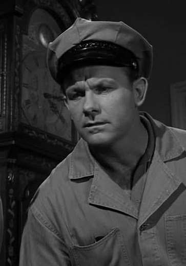 The Twilight Zone S05:E13 - Ninety Years Without Slumbering