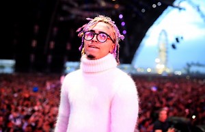 Lil Pump's Latest Picture Deemed "Sus" By Hundreds Of Fans