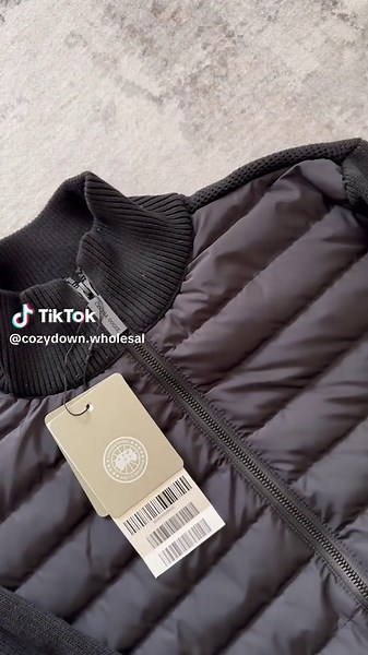 Hybridge Knitted Jacket: Lightweight and Warm Essential