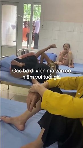 Video hài hước 2025: tôi và bạn thân khi về già 😂| Cuộc sống mà