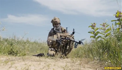 “野黄蜂”继续为乌军更新作战无人机（Queen Hornet）