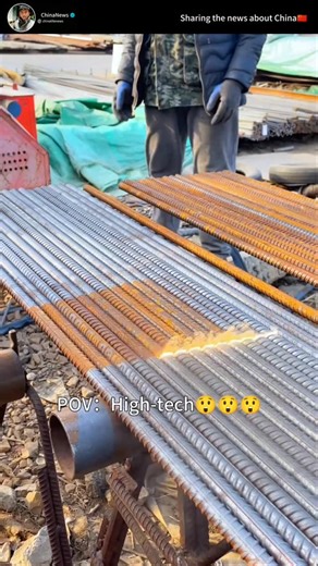 ChinaNews on Instagram: "Laser rust removal technology😲"