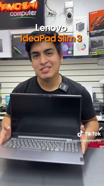 ¿Estudias Comunicaciones, Derecho o Psicología? Esta laptop es para ti — redacta, investiga y entrega a tiempo sin complicarte la vida. Intel Core i3 · 8GB RAM · 512GB SSD · Pantalla 15.6