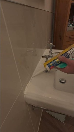 Silicone application made simple #diy #sink #repair