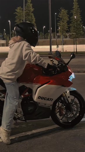 Essential Tips for Learning to Ride a Motorcycle