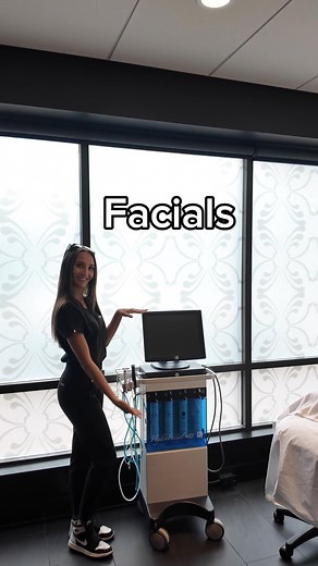 What kind of stuff do we do at Body Bar? Facials that leave your skin glowing, laser treatments that keep you smooth, and body contouring to help you feel your absolute best. Basically, we’re here to make sure you look good, feel amazing, and leave with all the confidence. | Body Bar Laser Clinic