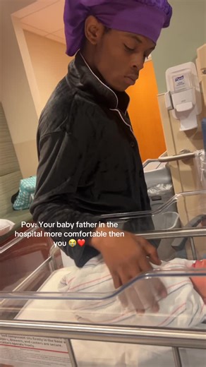 SNIZZ on Instagram: "😂😂😂😂 ( Follow @snizz4k for more ) . . #explore #labor #postpartum #philly"