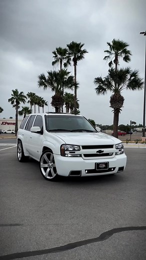 Customized 2006 Chevrolet TrailBlazer SS with Performance Upgrades