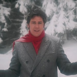 "Snow is falling all around me, children playing having fun. It's the season, love and understanding…" Listen to Shakin’ Stevens Christmas classics now! | Shakin' Stevens