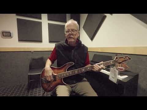 Schecter Omen Extreme 4