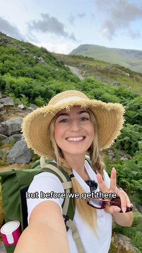 13 reactions | Snowdon summit is WILD!! Mount Snowdon (Yr Wyddfa...