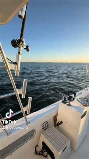 39 reactions | Early morning spent trolling on the Chesapeake Bay in a Judge 36 #chesapeakebay #boating #fishing #boats #trolling #judgeyachts | Judge Yachts | Facebook