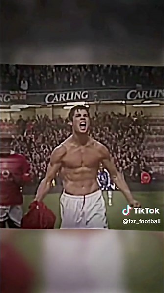 𝐅𝐙𝐑_𝐅𝐎𝐎𝐓𝐁𝐀𝐋𝐋 (@fzr_football) - Young Ronaldo Body Transformation - CR7 Manchester United Physique