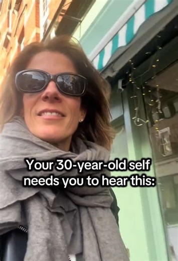 Most people in their 20s spend energy trying to look successful… but that doesn’t actually build their career. Rule Nr 1: Focus on skills, not titles. What you can do will always beat what your business card says. Rule Nr 2: Optimise for learning, not salary. Compounding skills > instant paychecks. Rule Nr 3: Build leverage, not just loyalty. Make your work visible - doors will open when you’re ready. Start now. Your 30-year-old self will thank you. Follow for smarter career moves in your 20s. #