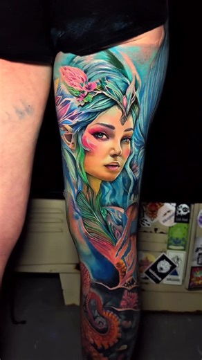 Lorenzo Guadagnuolo | Tattoo on Instagram: "Delicata come la schiuma, indomabile come la tempesta. Nel mio cuore vive il mare, e sulla mia pelle riposa l’incanto di una fata nata per essere libera. Fammi sapere cosa ne pensi nei commenti 👇 Eseguito al 📍 @paindepartment_offenburg Grazie infinite per la fiducia @fabienne_laura 🙏 @lorenzo_guadagnuolo_tattoo ☎️ +39 3382038724 Powered by: @tattooproton 💥 . . . . . #realisticTattoo #colorRealismTattoo #oceanTattoo #tattooInspiration #tattooArt"