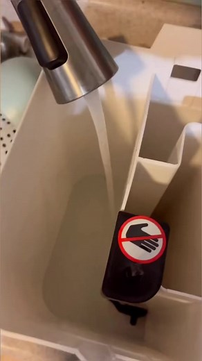 140K views · 1.2K reactions | The best flat mop! Link in comments. #cleaningvideos #cleanwithme #mopwithme #moppingvideos #masthome #flatmop #bestmop #instaclean #instamop #cleanhome #cleaningtips | Cleaning Motivation | Facebook