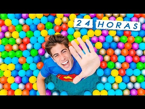 24 HORAS EN PISCINA LLENA DE BOLAS DE COLORES