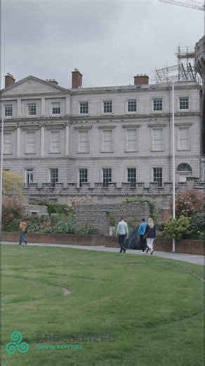Dublin Castle is dazzling this time of year - history wrapped in holiday glow. 🎄 (Footage courtesy of Tourism Ireland) #DublinCastle #Dublin #Ireland #IrishCastles #Travel | Specialized Travel Services
