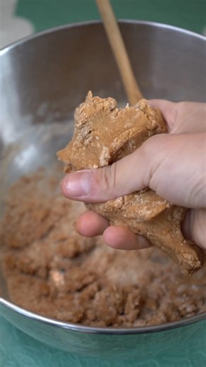 Making pollen patties #pollen #beekeeper #bees #beekeeping