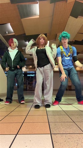 casual mha fits lmao @𝔄𝔩𝔲𝔠𝔞𝔯𝔡🕷 @Ryancosplays | My Hero Academia Cosplay