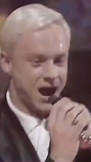 🎞️ Bronski Beat featuring John Foster performing 'Hit That Perfect Beat' on Top of the Pops, 1985 Find this and lots more TOTP nostalgia on the London Records YouTube channel! #hinrg #bronskibeat #topofthepops #totp #80smusic | Bronski Beat